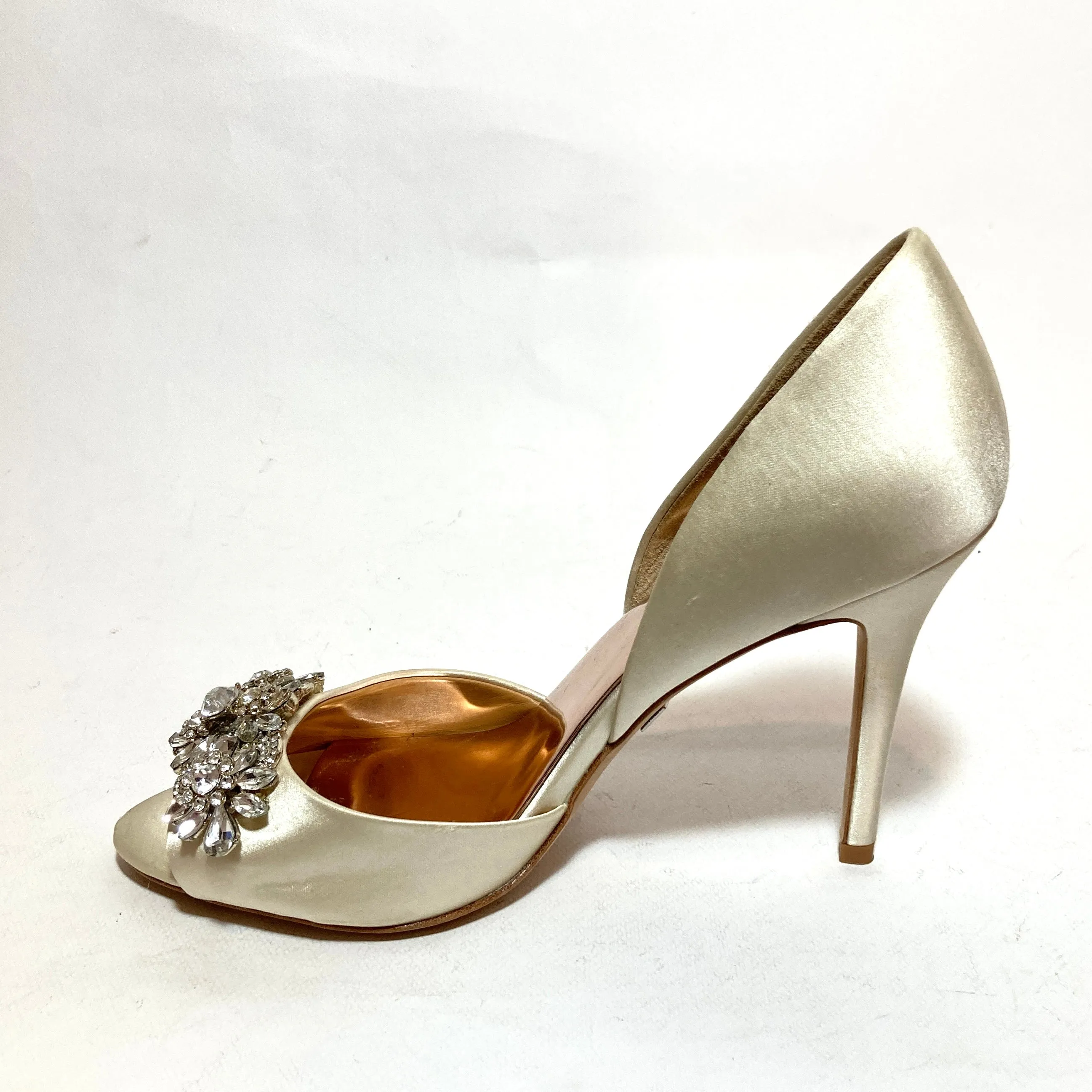 Badgley Mischka Ivory Satin 'Giana' Peep-Toe Heels | Gently Used |