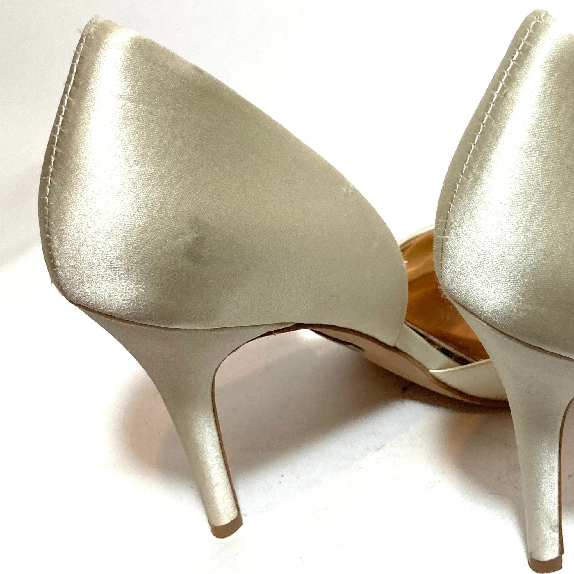 Badgley Mischka Ivory Satin 'Giana' Peep-Toe Heels | Gently Used |