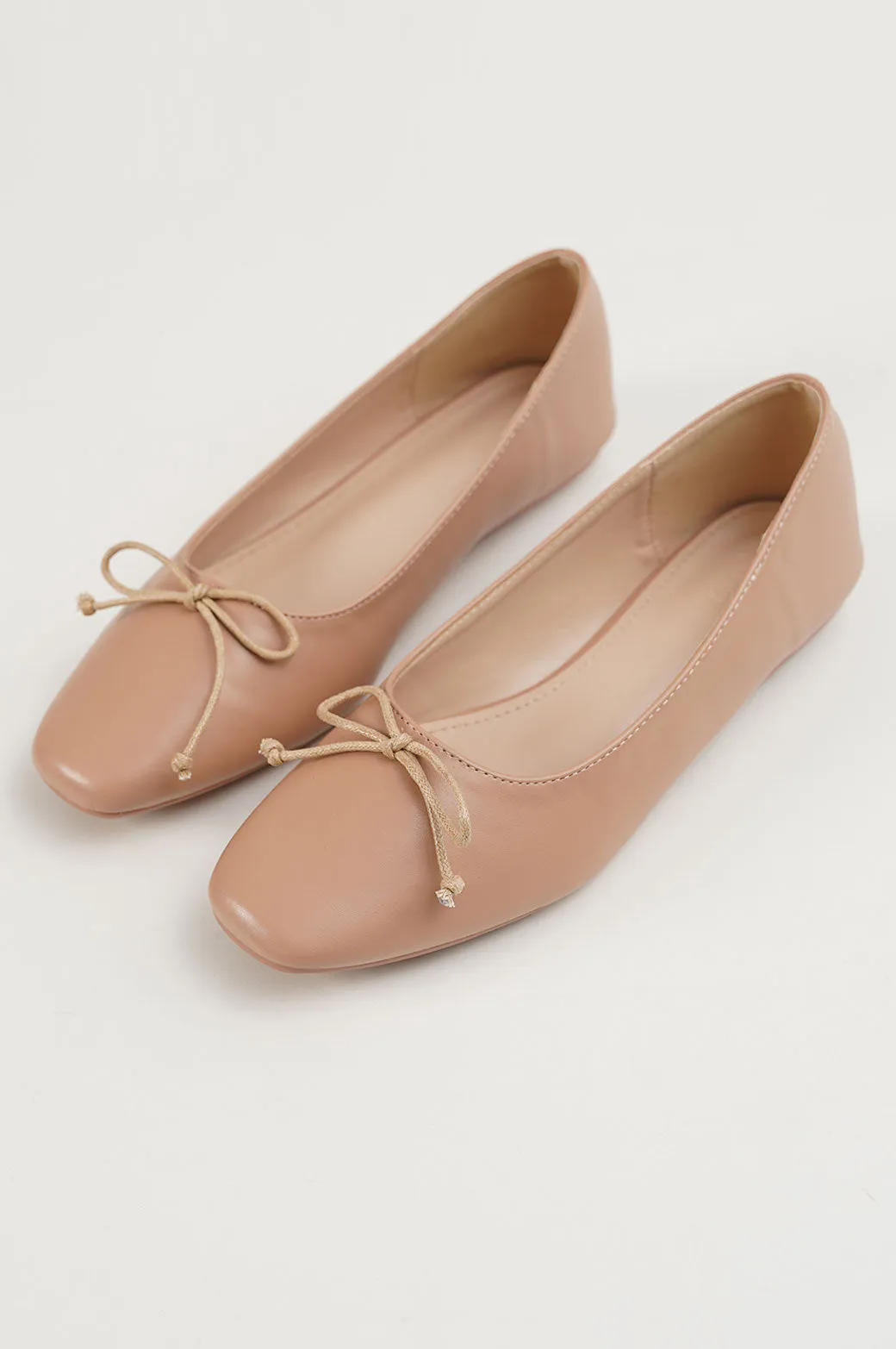 BALLET PUMPS