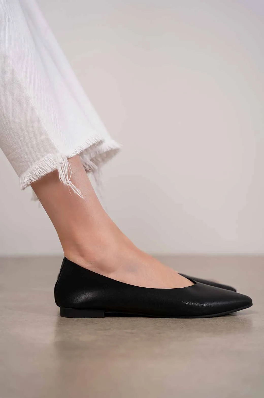 BASIC BALLERINA PUMPS