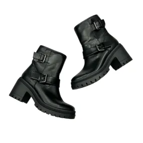 Boots Ankle Heels By Esprit In Black, Size: 7